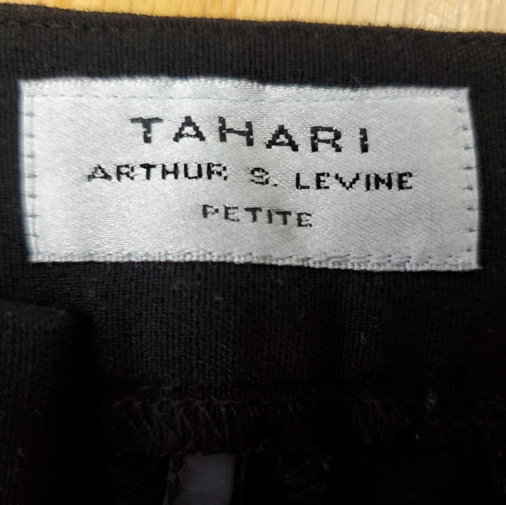 Tahari 4p Pants - Picture 2 of 5
